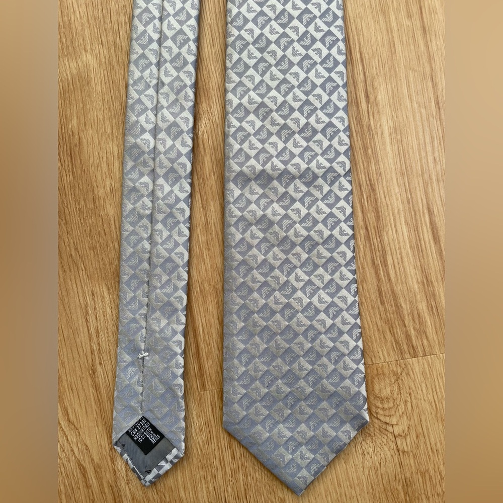 Emporio Armani Silver Geometric Tie 100% silk classic designer